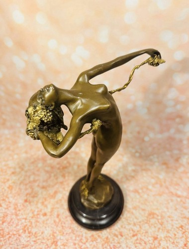 Bronzefigur the vine - bronzefigur, "the