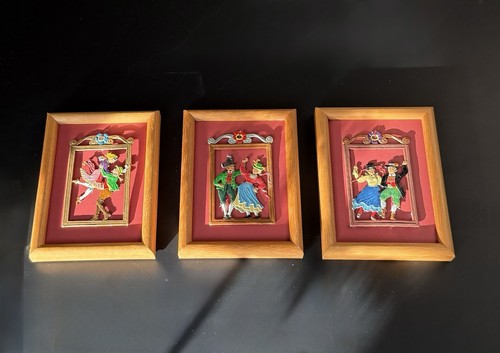 Set aus vintage zinnreliefs - aus, 3