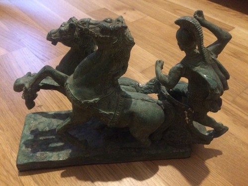 Skulptur bronze grün biga - grün,